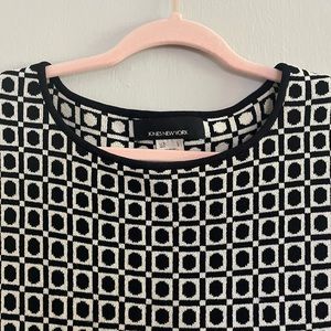 Jones New York Patterned Knit Tank Top.